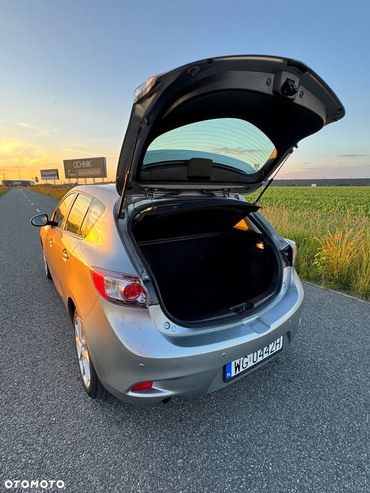 Mazda 3 1.6 Exclusive + - 21