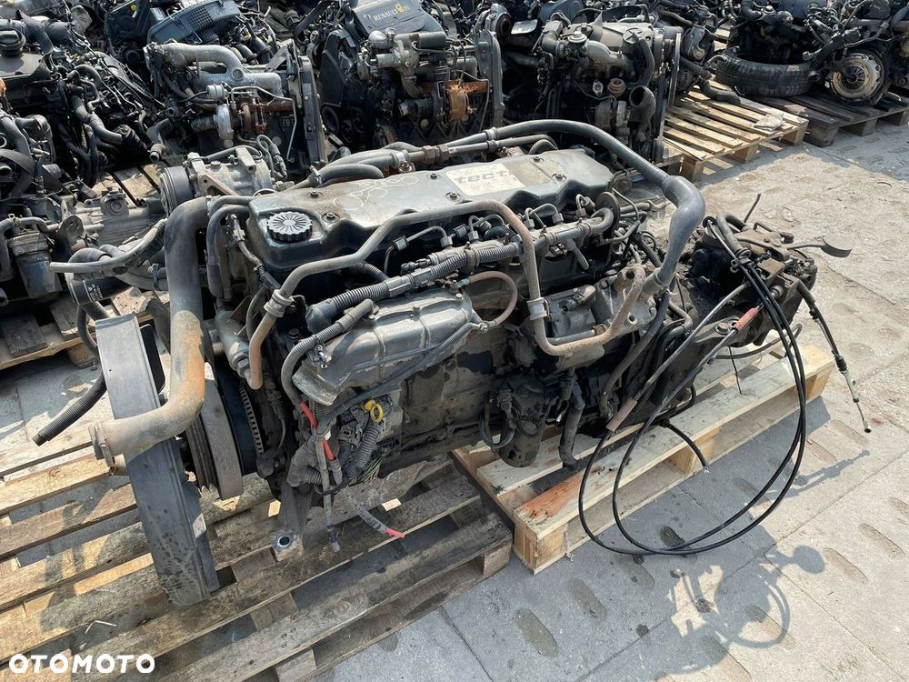 iveco eurocargo 5.9 tector 250km Euro 5 2008r silnik kompletny F4AE3681D