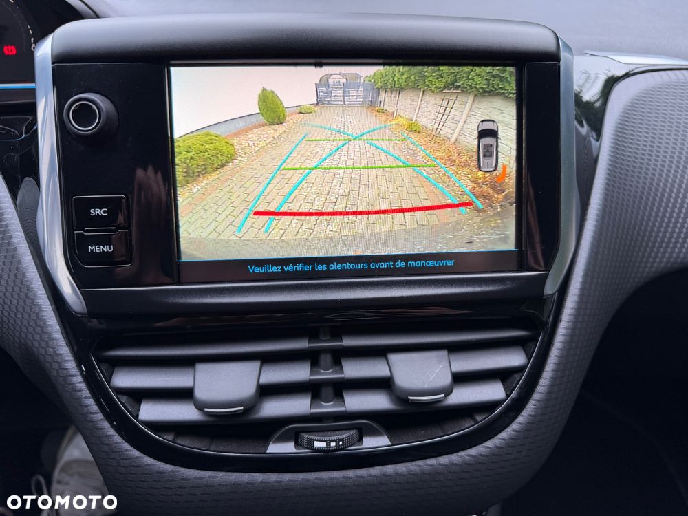 Peugeot 2008 PureTech 110 GPF Stop&Start EAT6 Allure - 9