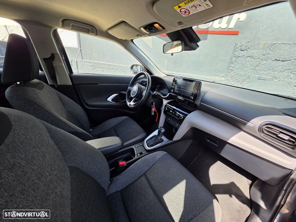 Toyota Yaris Cross 1.5 HDF Comfort Plus - 19
