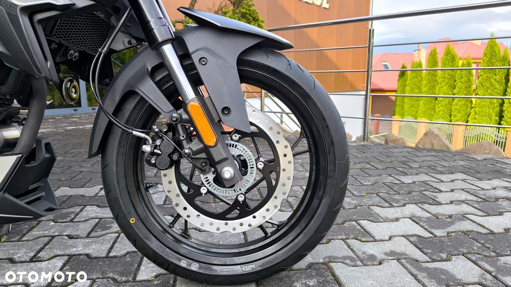 VOGE R125S - 27