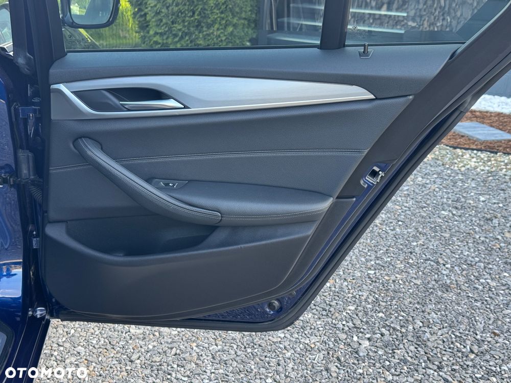 BMW Seria 5 520d xDrive Sport Line sport - 22