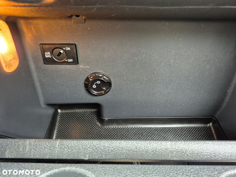 Volkswagen Touran 1.6 Trendline - 12