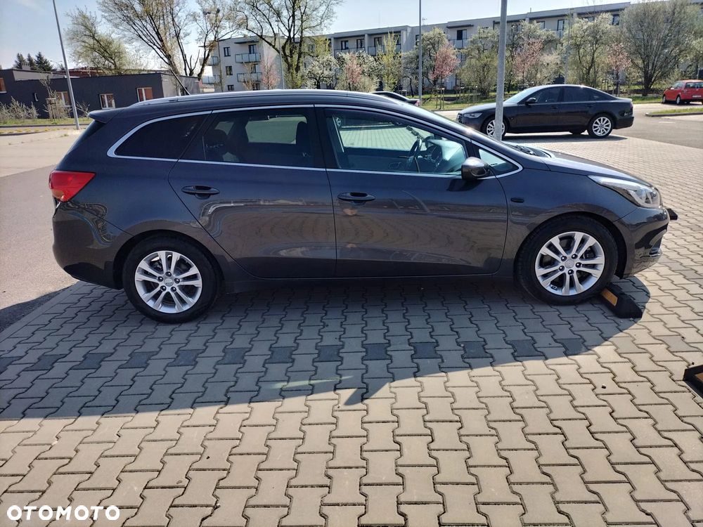 Kia Ceed 1.6 CRDi 128 Platinum Edition - 5