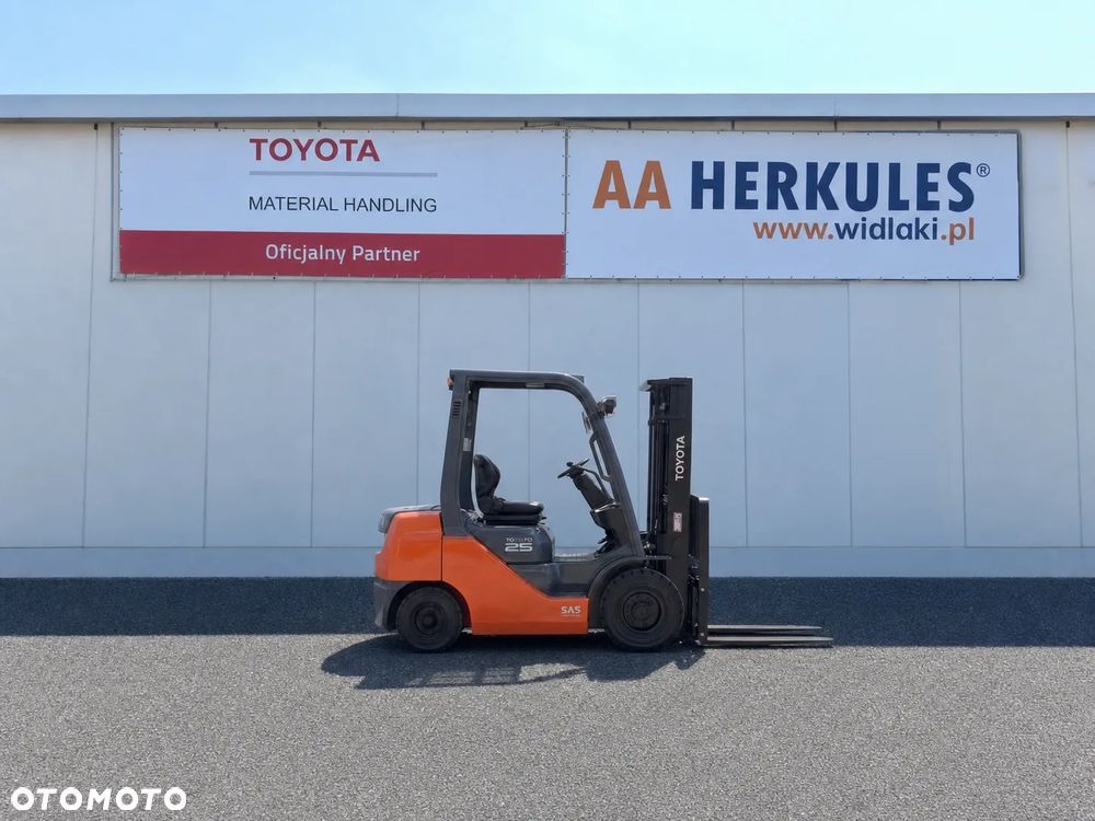 Toyota Tonero 52-8FDF25
