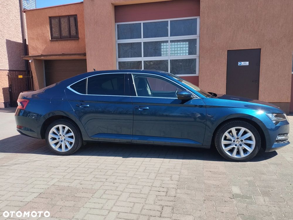Skoda Superb 2.0 TDI SCR 4x4 Style DSG - 12