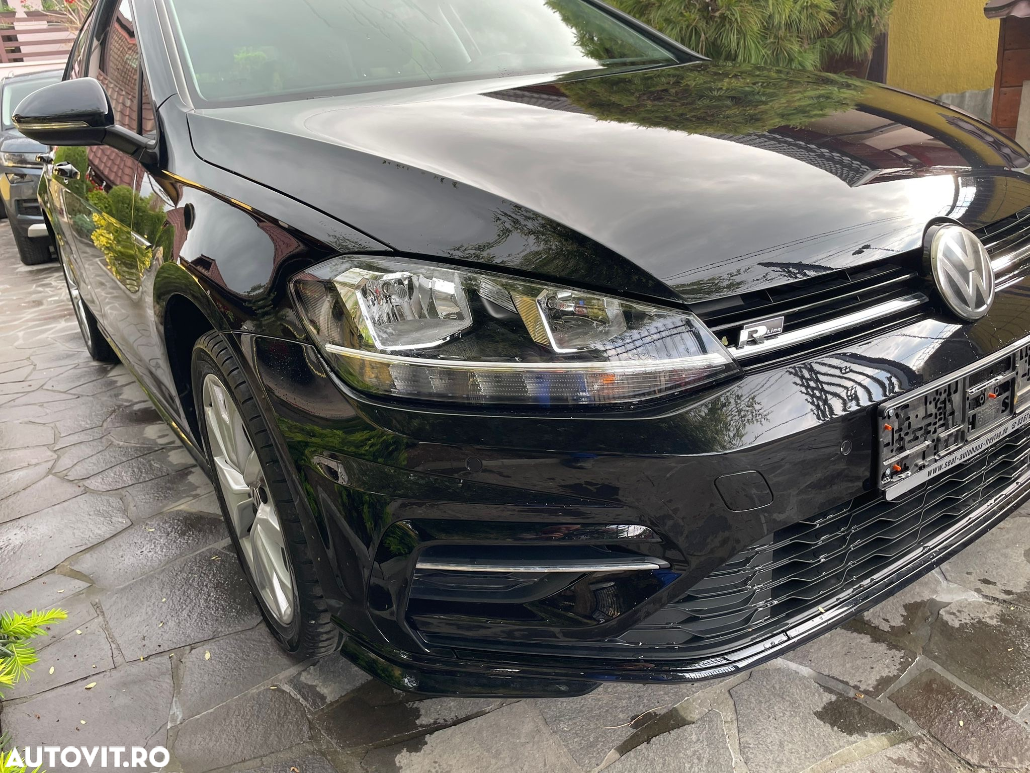 Volkswagen Golf 1.0 TSI BlueMotion Comfortline - 2