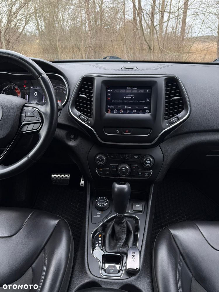 Jeep Cherokee 2.0 GME Active Drive I Limited - 15