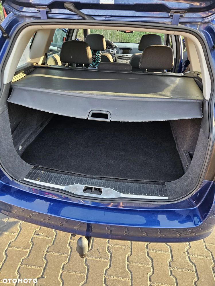 Opel Astra 1.9 CDTI - 36