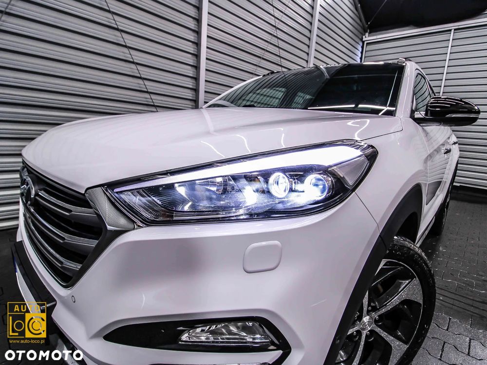 Hyundai Tucson 2.0 CRDI 4WD Automatik Premium - 38