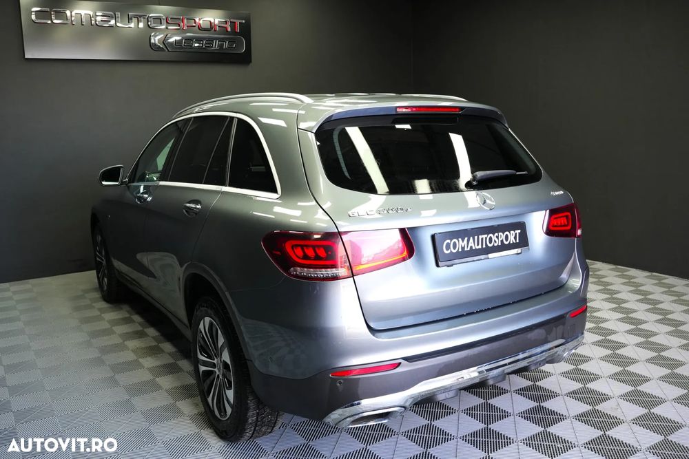 Mercedes-Benz GLC - 4