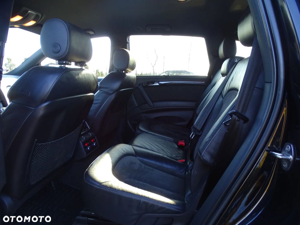 Audi Q7 - 7