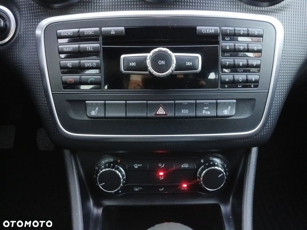Mercedes-Benz Klasa A 180 BlueEfficiency Edition - 19