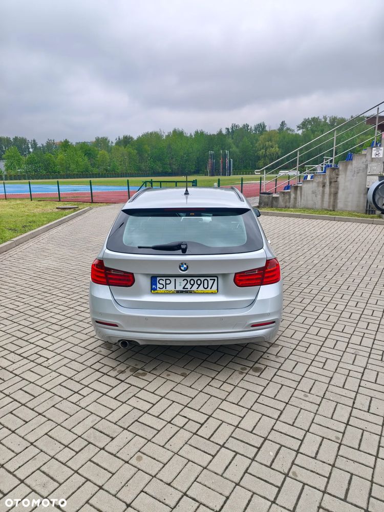 BMW Seria 3 318d - 8