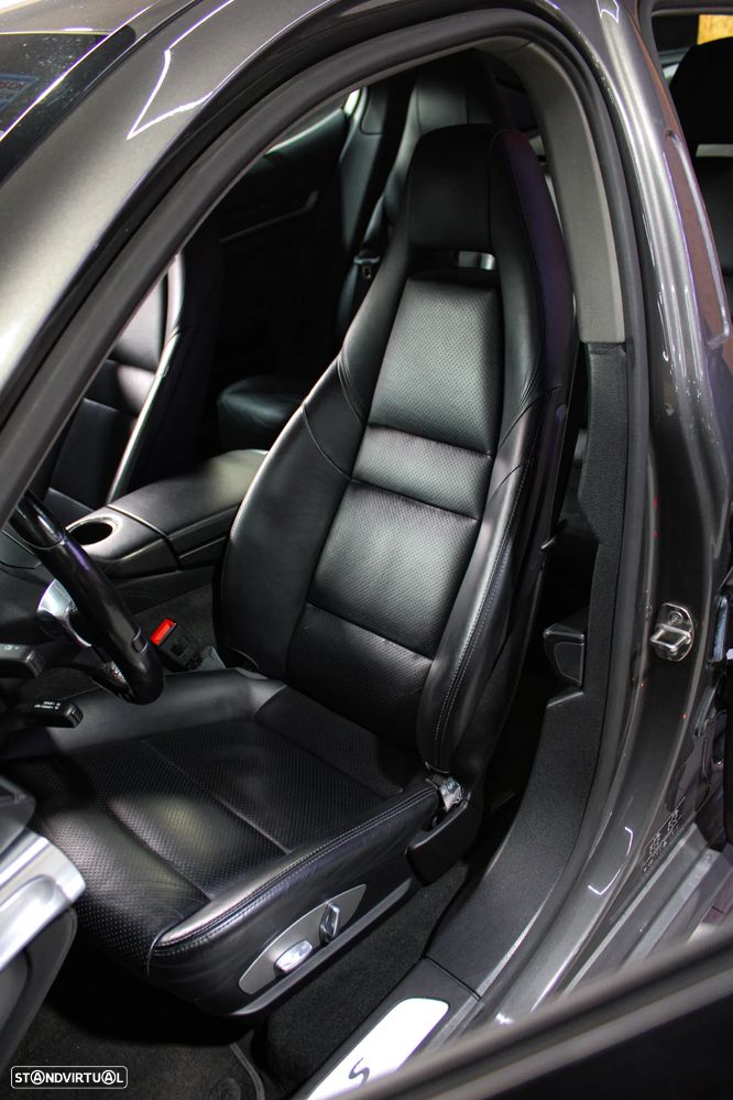 Porsche Panamera S Hybrid - 32