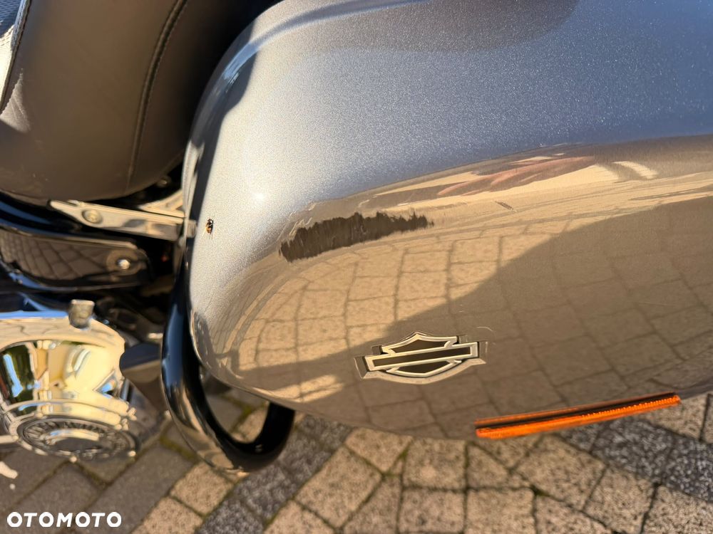 Harley-Davidson Softail Sport Glide - 27
