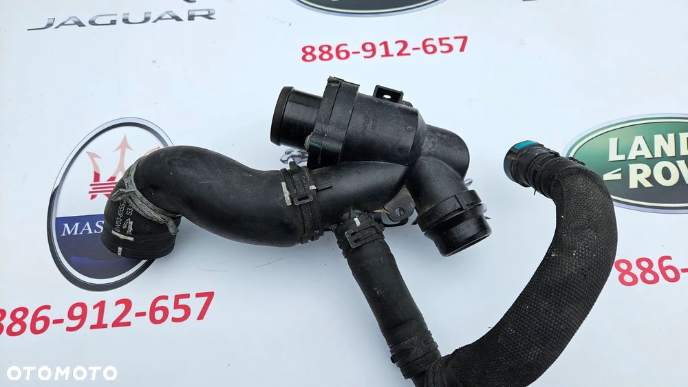 Jaguar XJ 351 2010-2015  3.0 SC 306PS 340 KM 5.0 508PN 385 KM 5.0 SC 510KM 508PS Termostat Króciec termostatu Przewód wody Rurka Obudowa termostatu 8W93-8A587-AG DX23-9A587-AA - 7