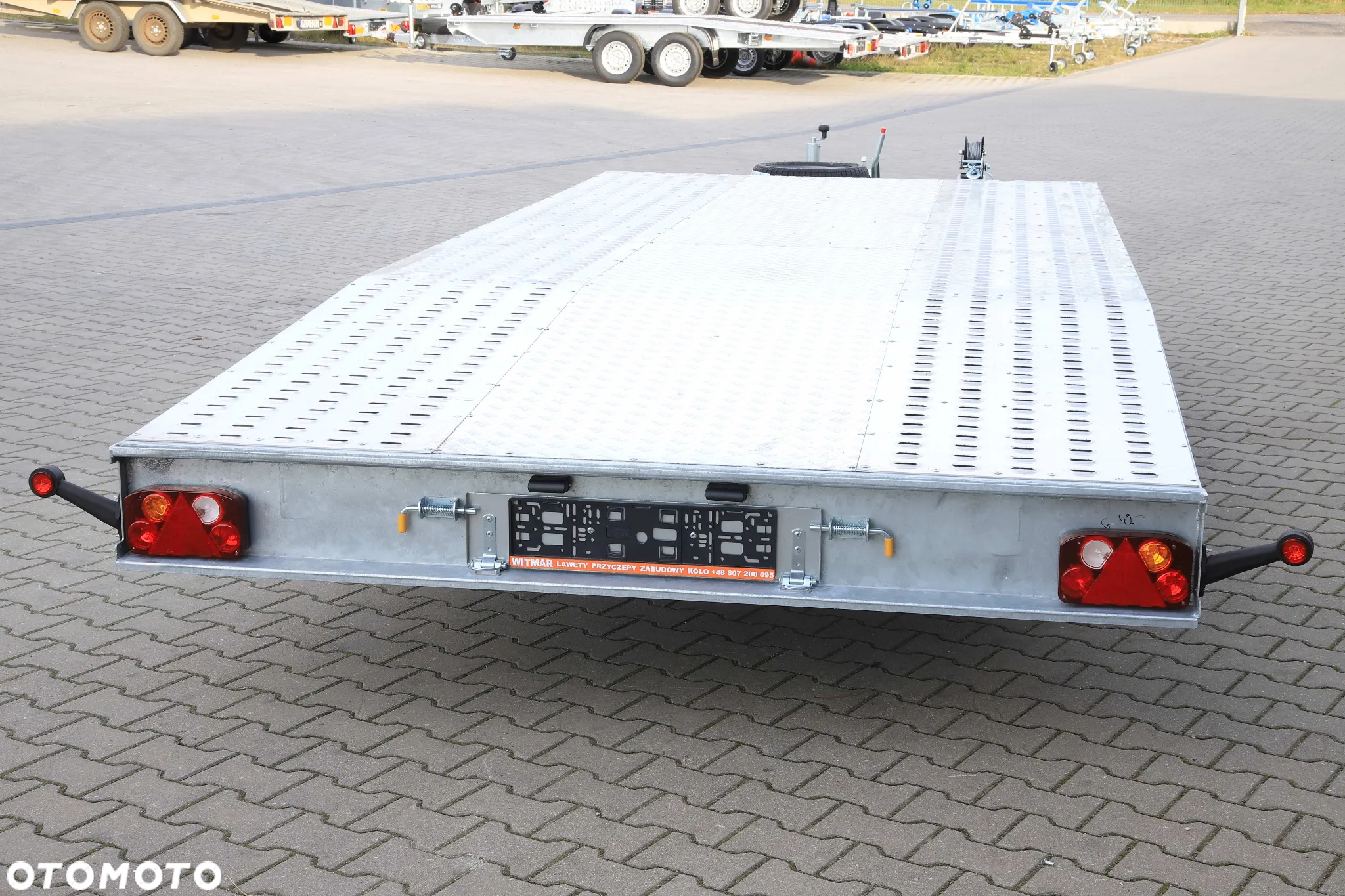 Niewiadów Jupiter 5x2.1+alu ryfel 3 osie DMC 3500 kg Koła 195R13C - 7