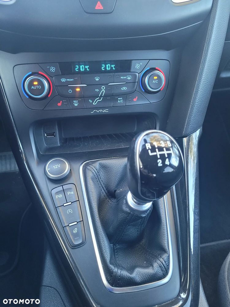 Ford Focus - 10