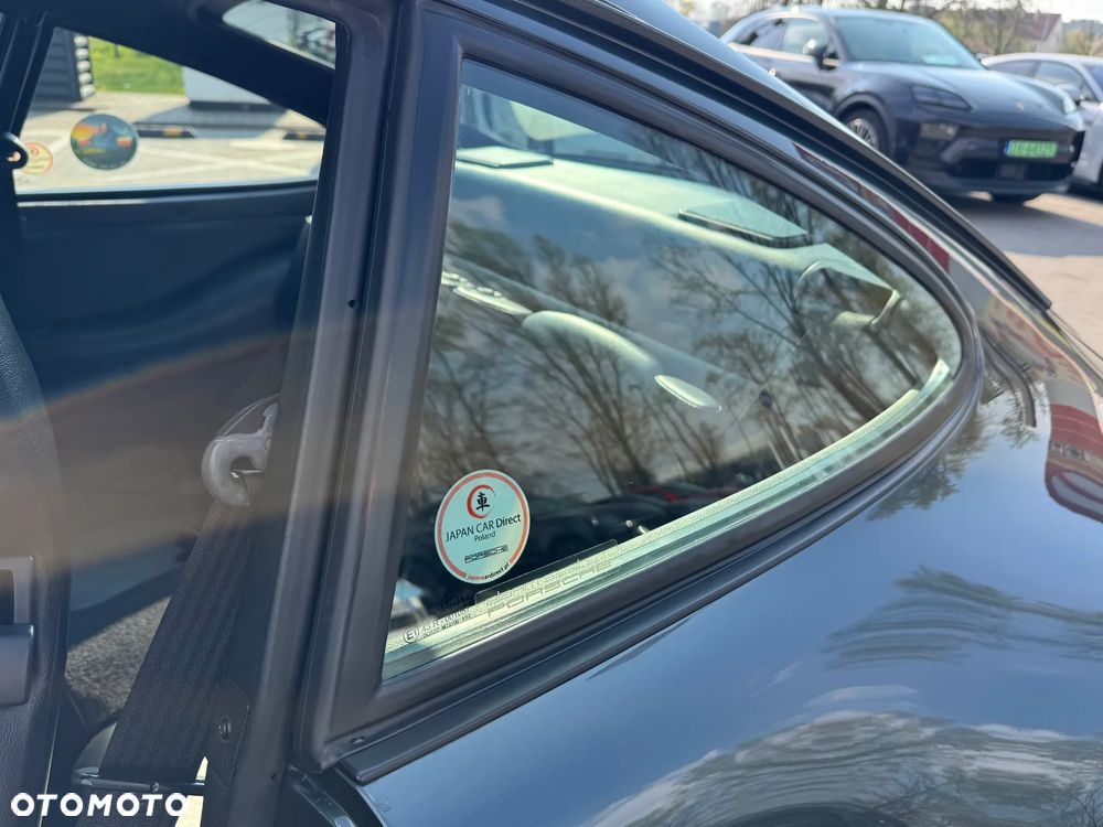 Porsche 911 Carrera - 35