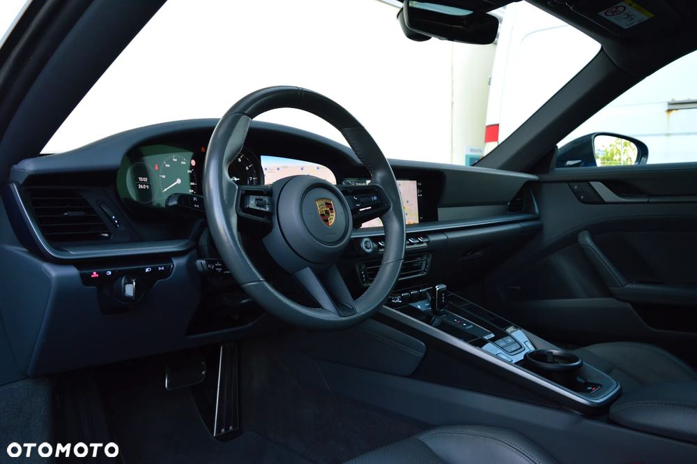 Porsche 911 Carrera 4S - 15
