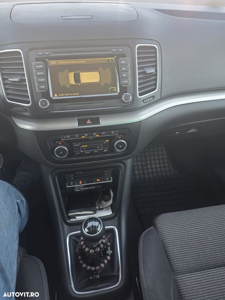Volkswagen Sharan - 15
