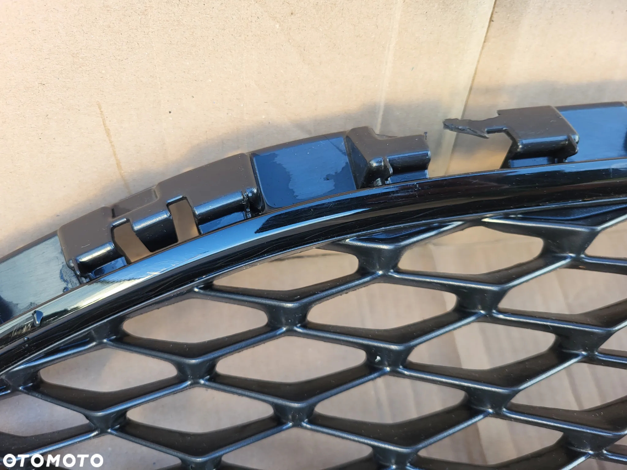 ATRAPA GRILL FORD FIESTA MK8 BLACK H1BB-8B271-A1 - 7