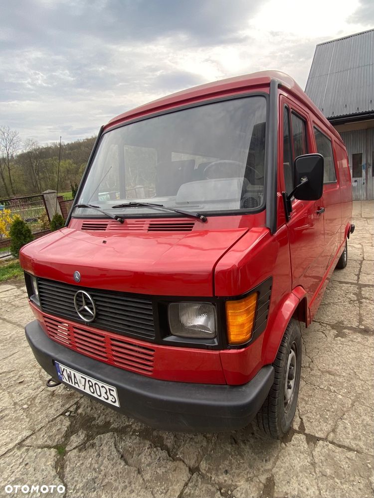 Mercedes-Benz 207D kaczka - 2