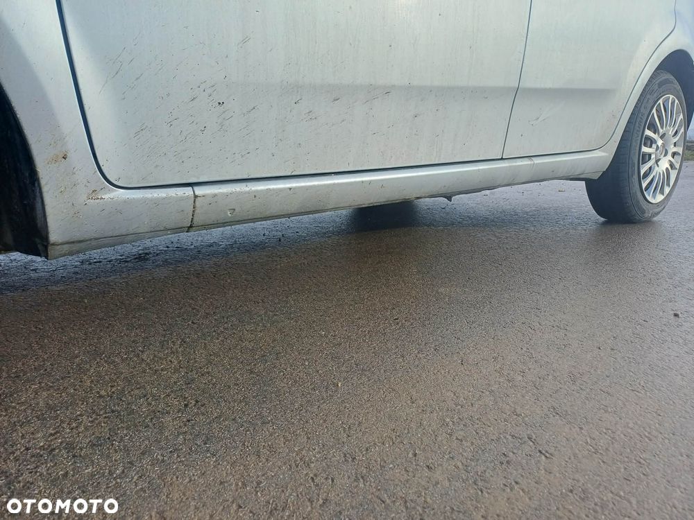 Fiat Grande Punto 1.2 8V Active - 6