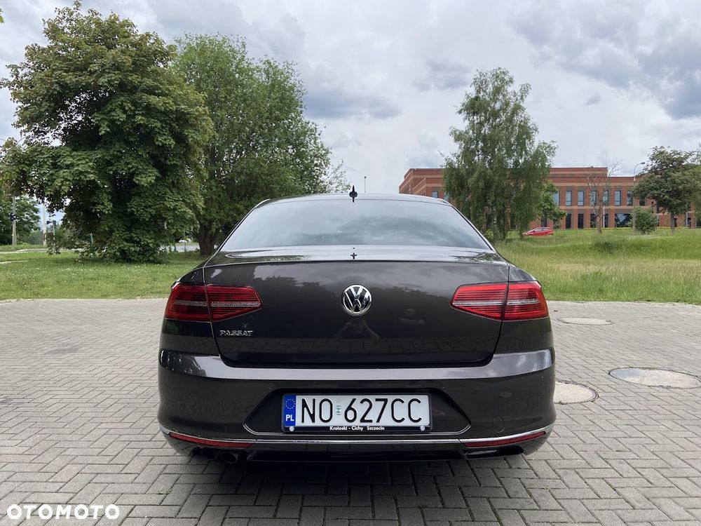 Volkswagen Passat 1.8 TSI BMT Highline DSG - 19