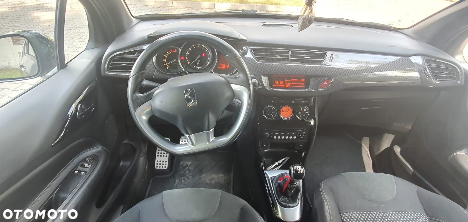 Citroën DS3 1.6 HDi SportChic - 11