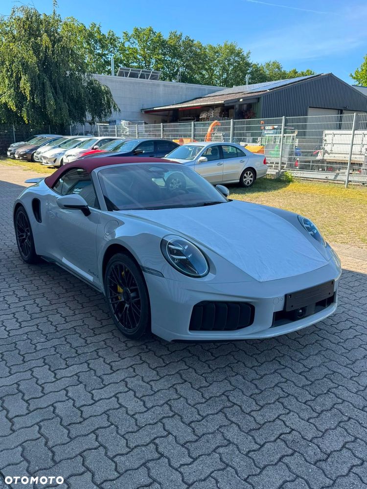 Porsche 911 911Turbo S - 10