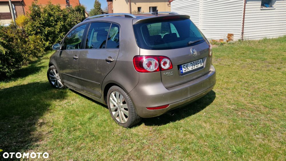 Volkswagen Golf - 5