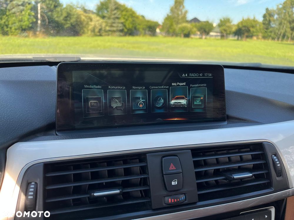 BMW Seria 3 320d Efficient Dynamics - 18