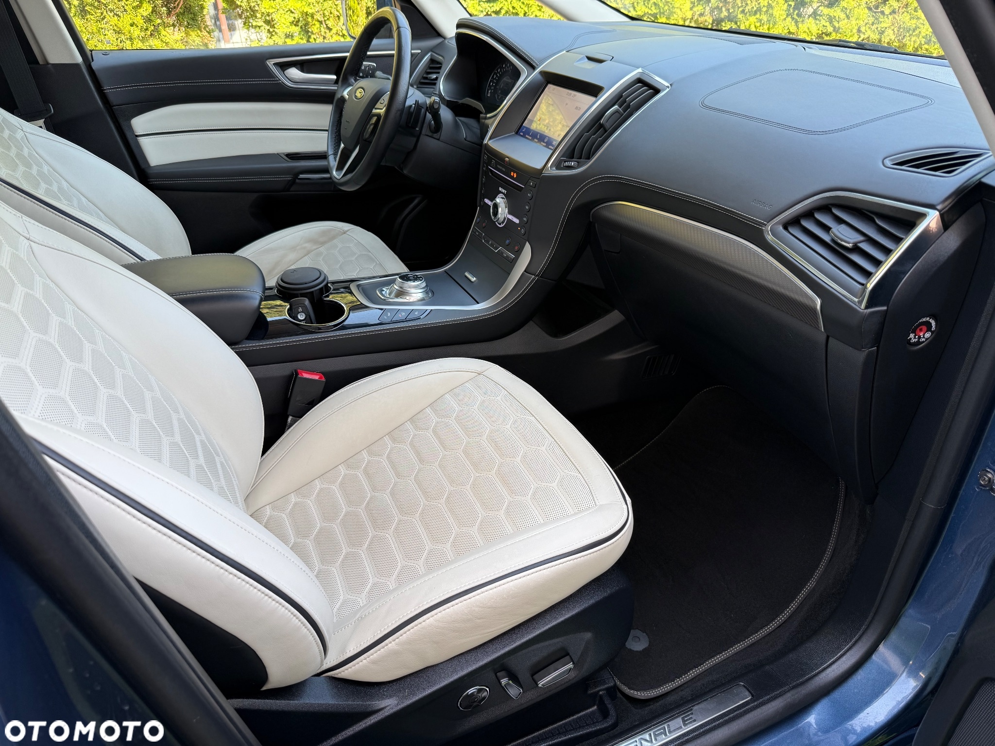 Ford S-Max 2.0 EcoBlue VIGNALE - 29