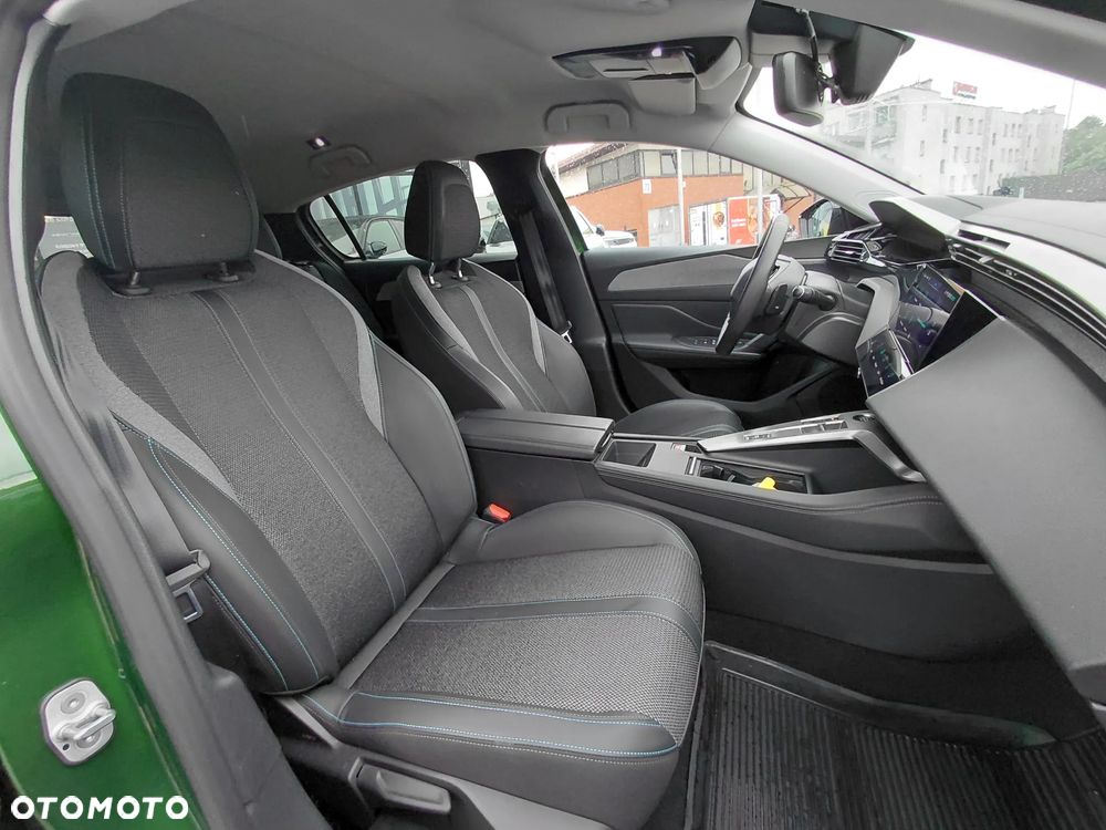 Peugeot 308 1.2 PureTech Allure Pack S&S EAT8 - 9