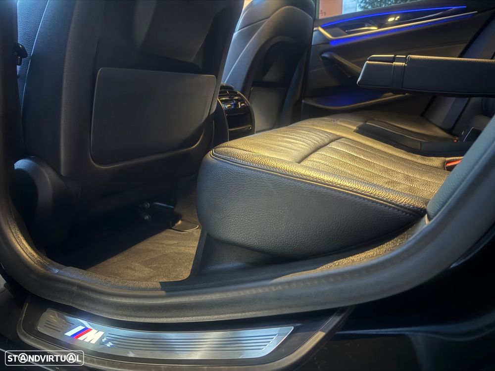 BMW 520 d Pack Desportivo M Auto - 28