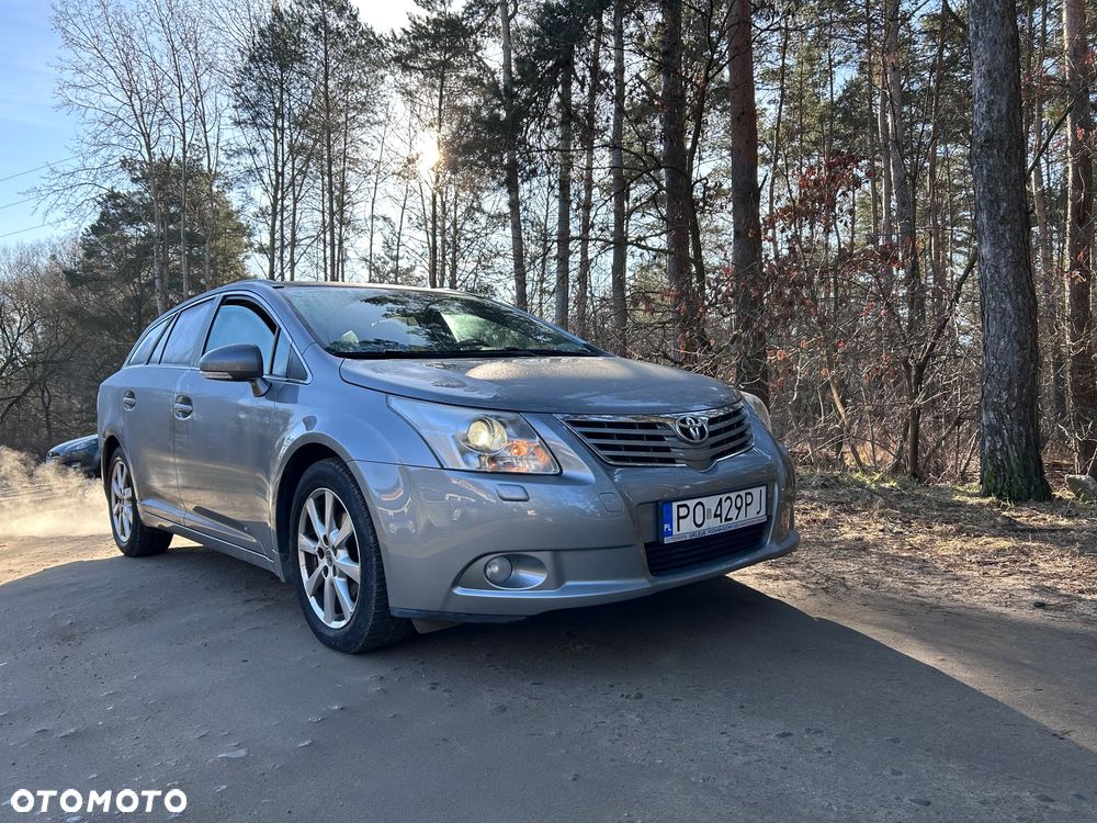 Toyota Avensis 2.0 D-4D 2010 - 12