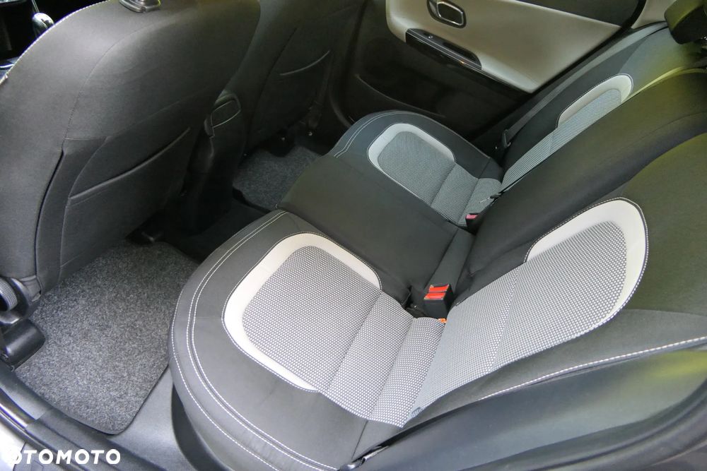Kia Ceed 1.6 GDI L - 22