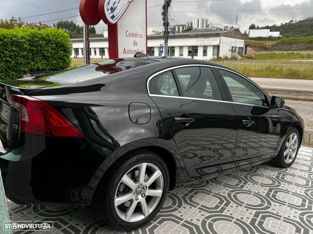 Volvo S60 2.0 D3 Summum - 24