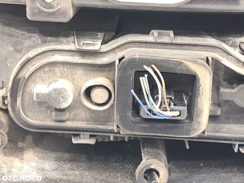 LAMPA LEWY TYŁ  DACIA DOKKER nadwozie wielkoprzestrzenne (MPV) (KE_) 2012 - 2022 1.5 dCi / Blue dCi - 4