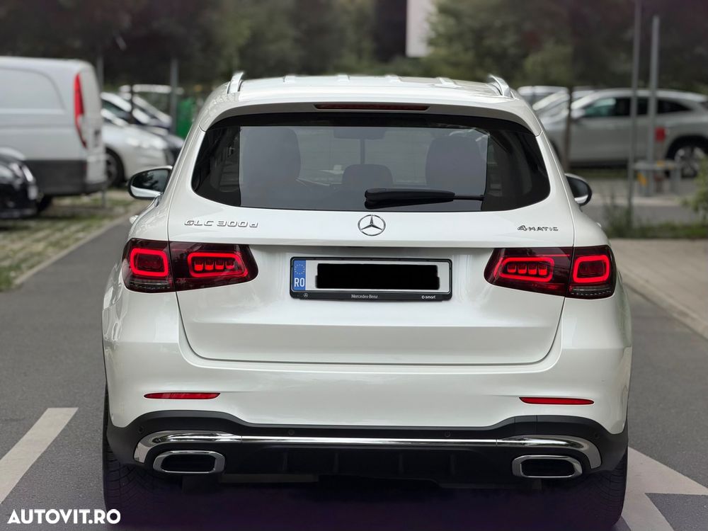 Mercedes-Benz GLC 300 d 4MATIC 9G-TRONIC AMG Line Plus - 10