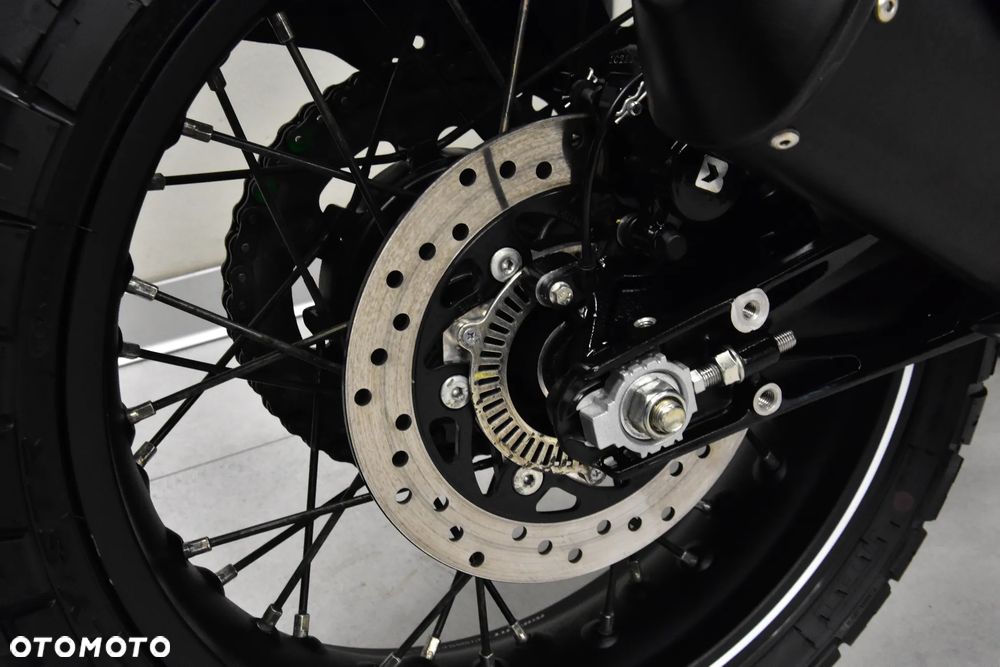 Husqvarna Svartpilen - 35