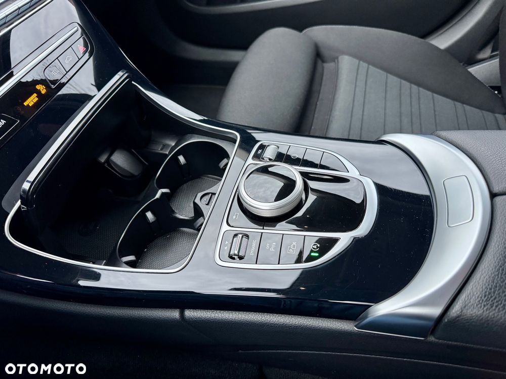 Mercedes-Benz Klasa C - 19