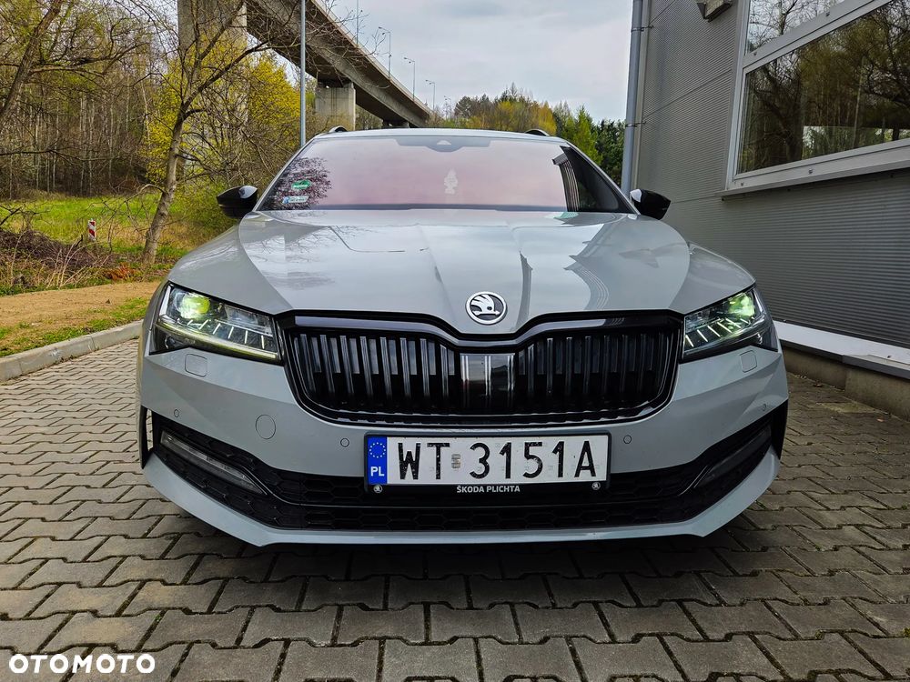 Skoda Superb 2.0 TDI SCR Sportline DSG - 24