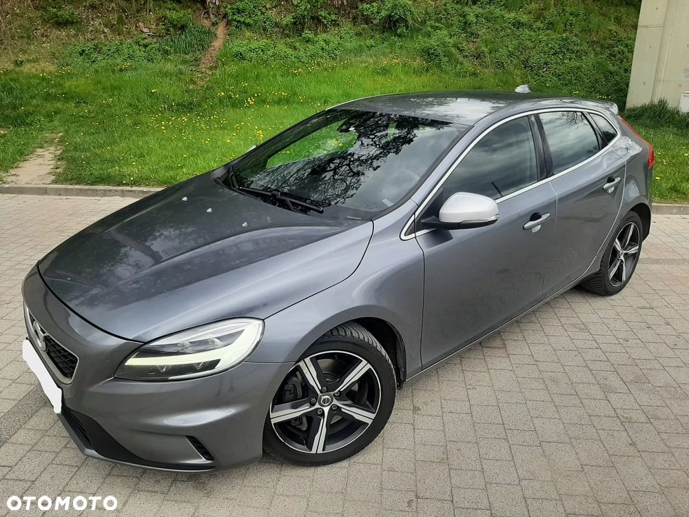 Volvo V40 D3 Geartronic RDesign - 1