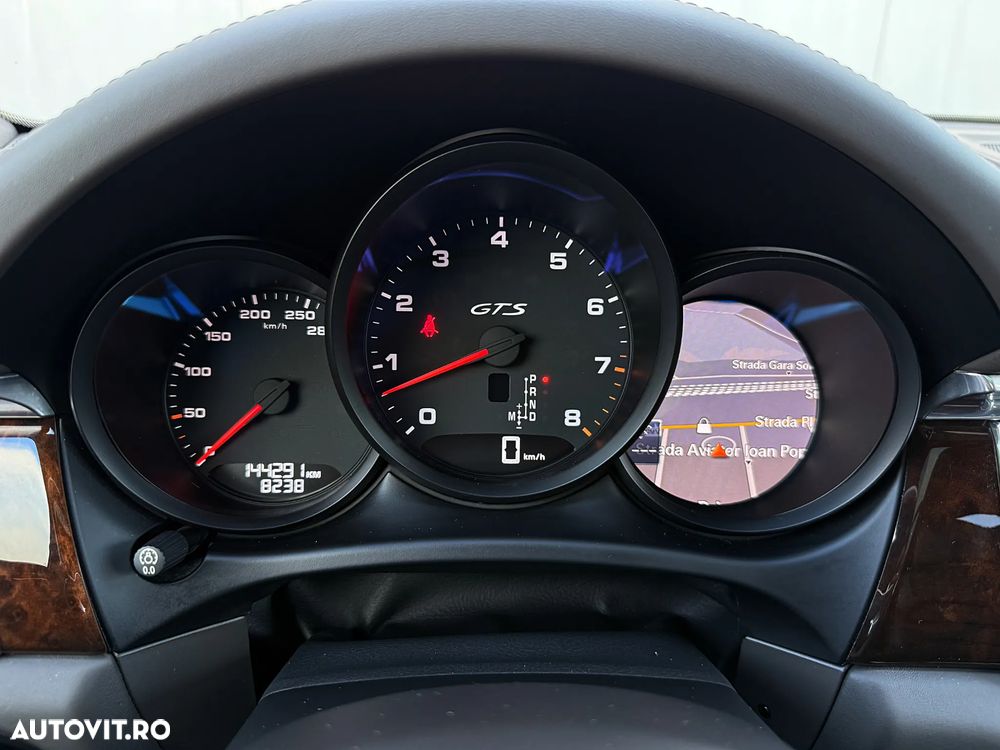 Porsche Macan GTS PDK - 11