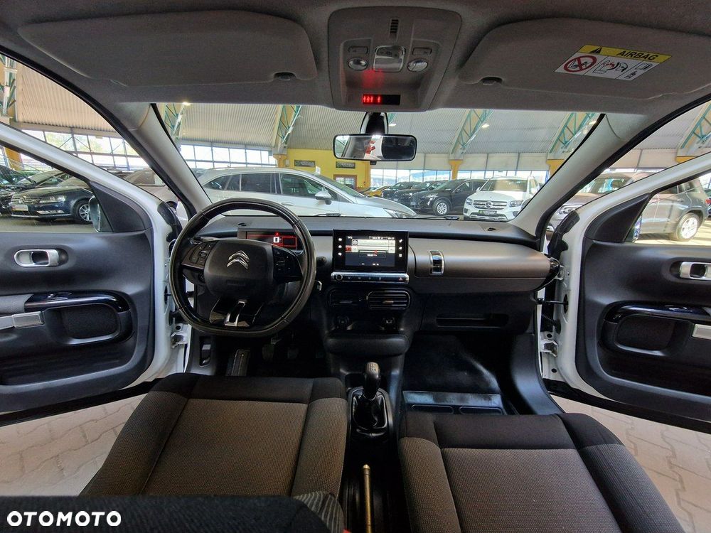 Citroën C4 Cactus - 19