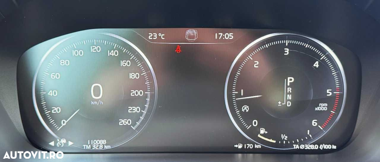 Volvo XC 60 D4 Momentum Pro - 27