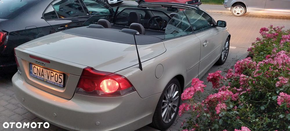 Volvo C70 2.4D5 Momentum - 11